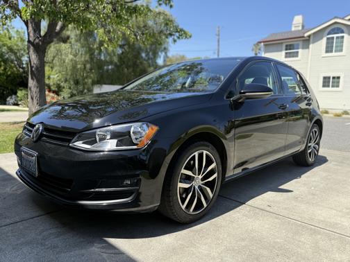 2016 Volkswagen Golf TSI SE 4-Door