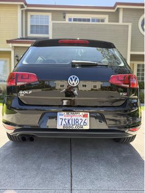 2016 Volkswagen Golf TSI SE 4-Door