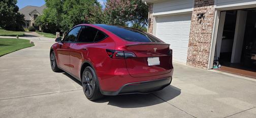 2025 Tesla Model Y Long Range RWD