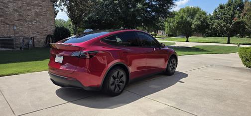 2025 Tesla Model Y Long Range RWD