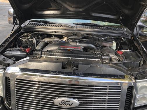 2006 Ford F-350 Lariat Crew Cab Super Duty