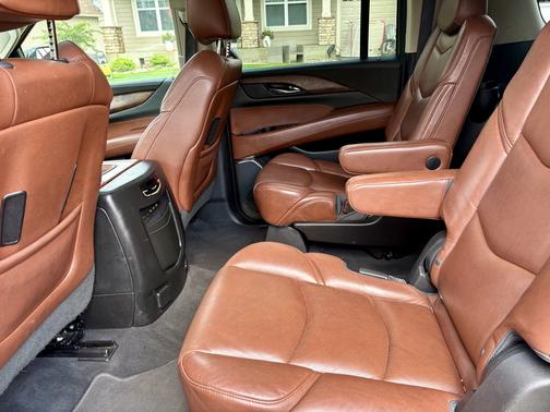2018 Cadillac Escalade ESV Premium Luxury