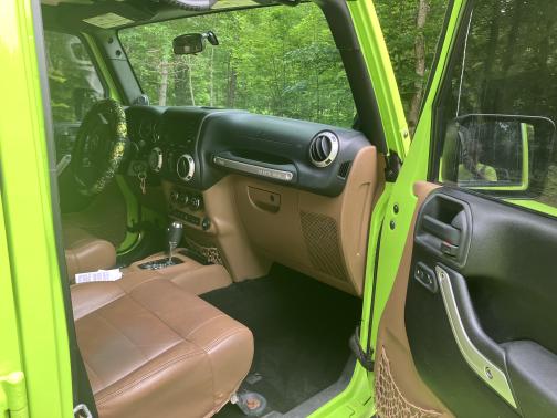 2012 Jeep Wrangler Unlimited Sahara