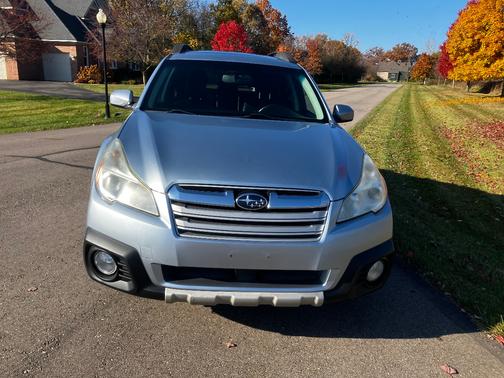 2014 Subaru Outback 3.6R Limited