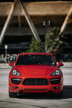 2013 Porsche Cayenne GTS