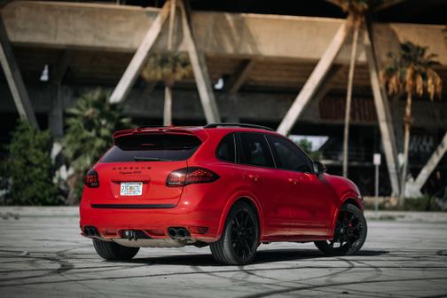 2013 Porsche Cayenne GTS