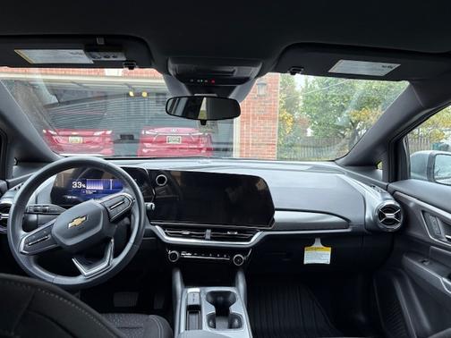 2025 Chevrolet Equinox EV LT
