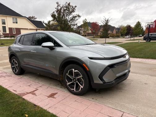 2025 Chevrolet Equinox EV LT