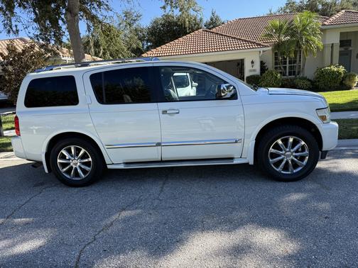 2008 INFINITI QX56 Base