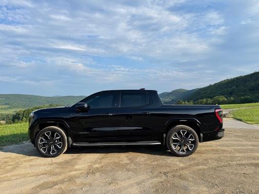 2025 GMC Sierra EV Max Range Denali