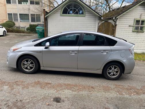 2011 Toyota Prius III