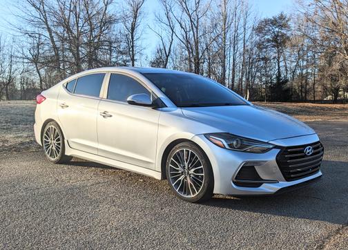 2018 Hyundai ELANTRA Sport