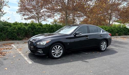 Black 2014 INFINITI Q50 Premium