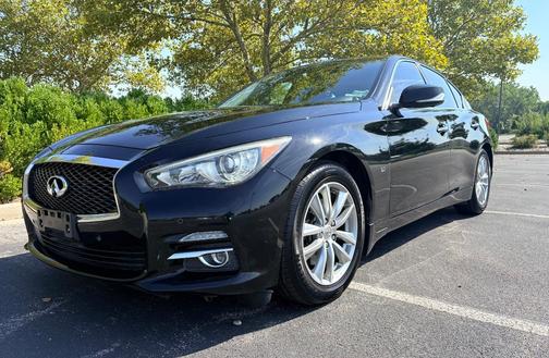 Black 2014 INFINITI Q50 Premium