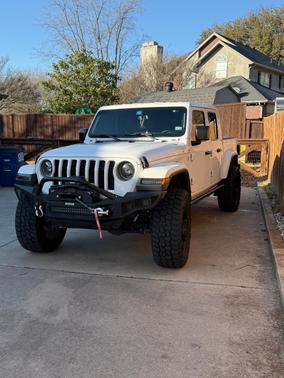2021 Jeep Gladiator Overland