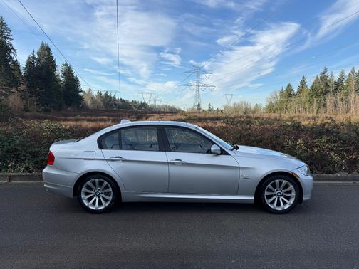 2011 BMW 328 i xDrive
