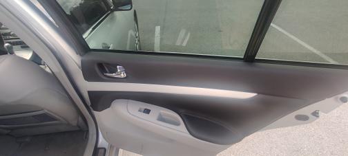 2009 INFINITI G37 x