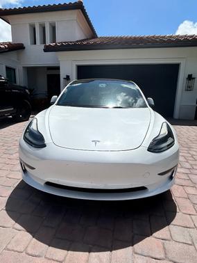 White 2022 Tesla Model 3 Long Range