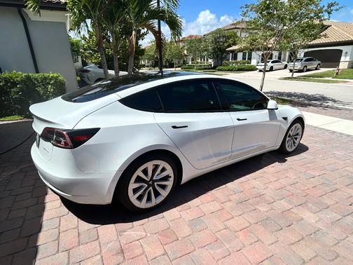 White 2022 Tesla Model 3 Long Range
