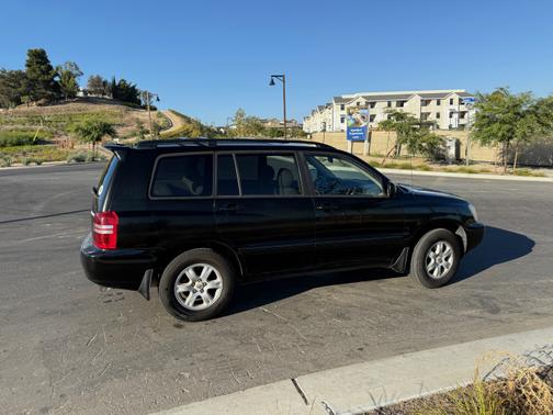 2003 Toyota Highlander Base