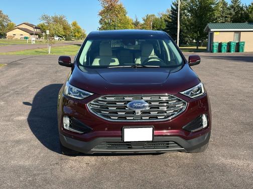 2020 Ford Edge Titanium