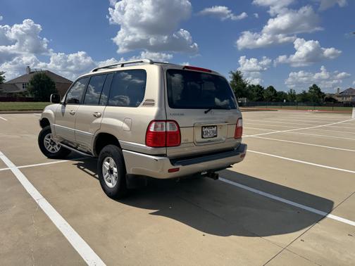 1998 Lexus LX 470 Base