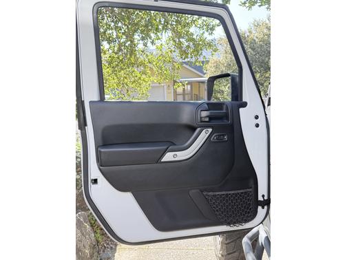 White 2018 Jeep Wrangler JK Unlimited Rubicon