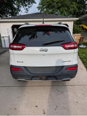 White 2016 Jeep Cherokee Limited