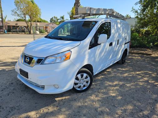 White 2017 Nissan NV200 SV