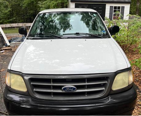 White 2004 Ford F-150 Heritage XL