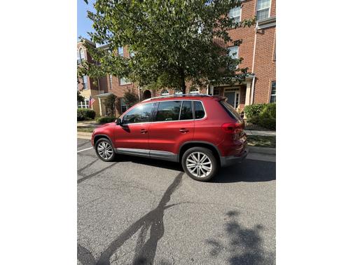 2016 Volkswagen Tiguan SE