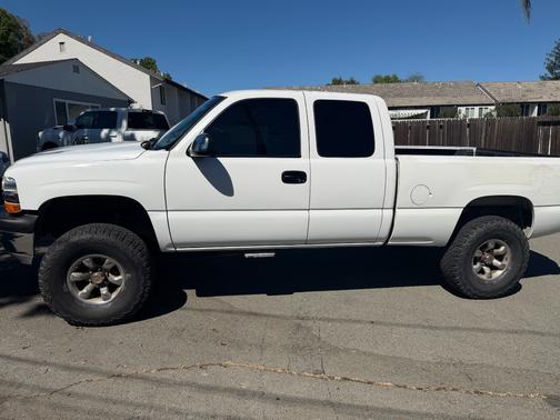 2002 Chevrolet Silverado 1500 LS Extended Cab