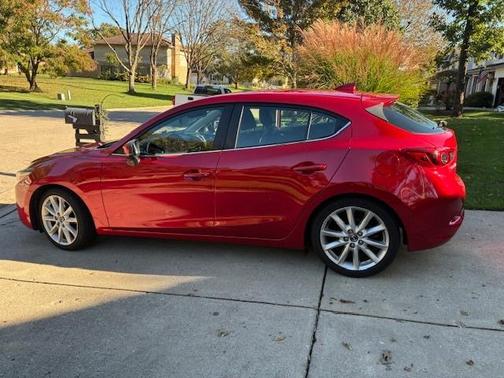 Red 2017 Mazda Mazda3 Grand Touring