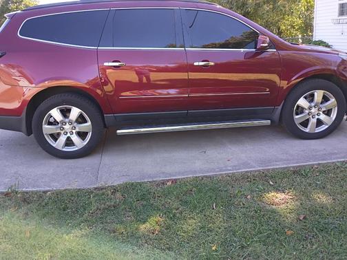 Red 2017 Chevrolet Traverse Premier