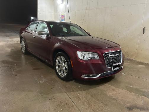 2016 Chrysler 300C Platinum