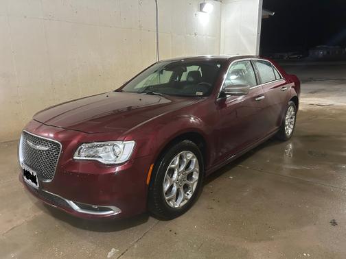 2016 Chrysler 300C Platinum