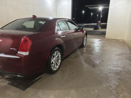 2016 Chrysler 300C Platinum