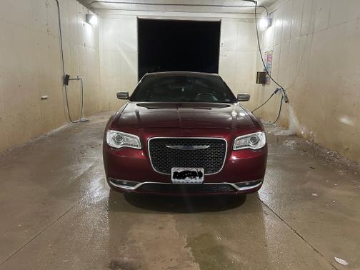 2016 Chrysler 300C Platinum