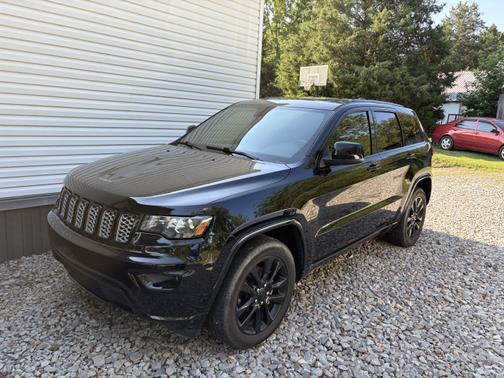 2019 Jeep Grand Cherokee Altitude