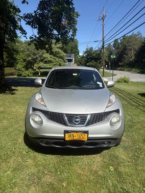 Silver 2013 Nissan Juke SL