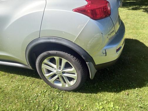 Silver 2013 Nissan Juke SL