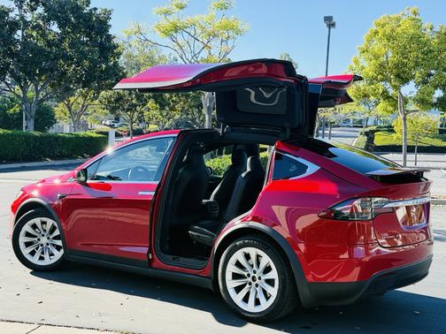 2018 Tesla Model X 100D