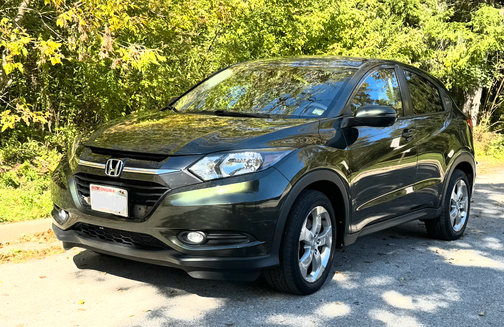 Green 2016 Honda HR-V EX