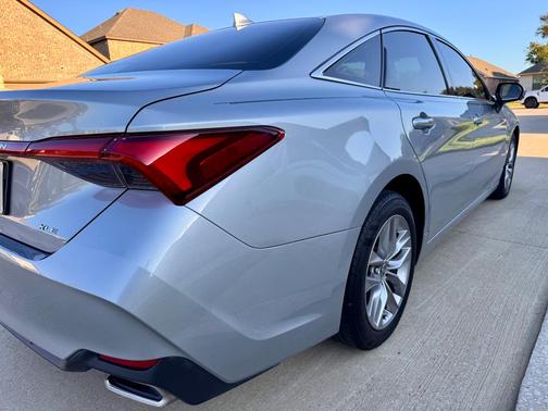 Silver 2021 Toyota Avalon XLE