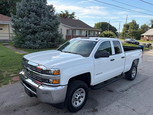 White 2018 Chevrolet Silverado 2500 WT