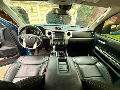 Blue 2018 Toyota Tundra SR5