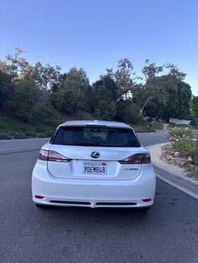 White 2011 Lexus CT 200h Premium