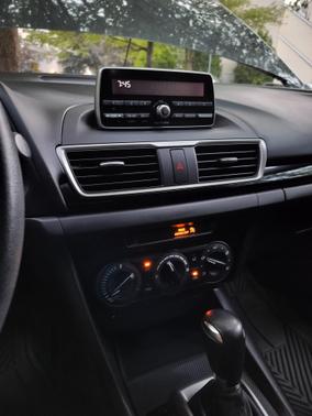2014 Mazda Mazda3 i Sport