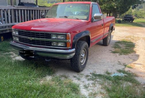 Red 1995 Chevrolet 3500 Cheyenne