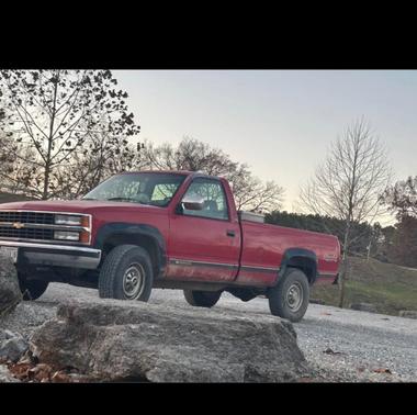 Red 1995 Chevrolet 3500 Cheyenne